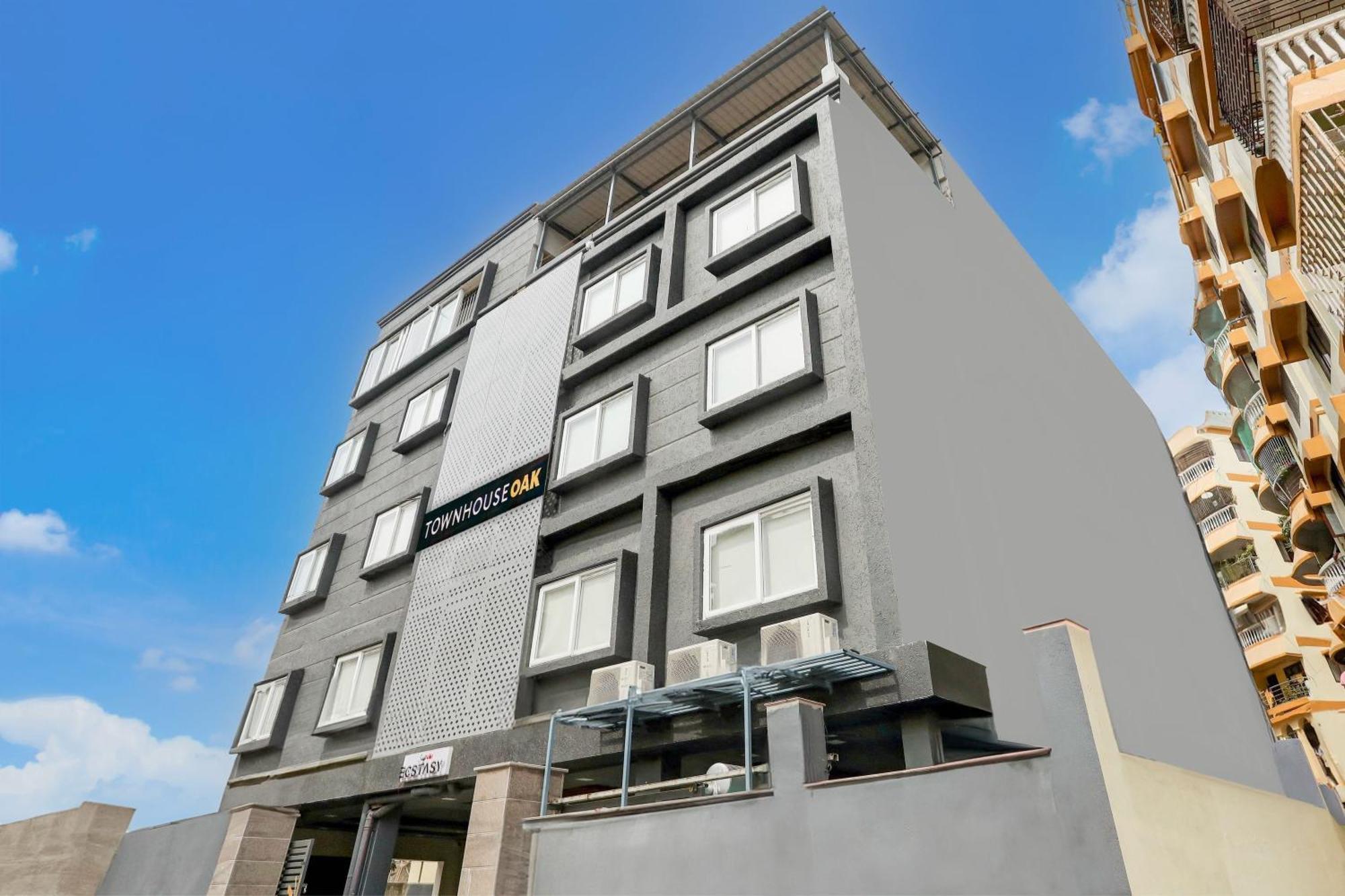 Super Townhouse Oak Sayhallo Ecstasy Bhuvanéšvar Exteriér fotografie